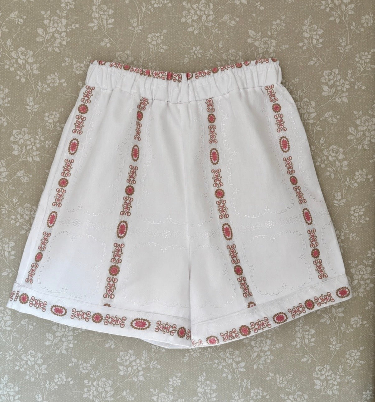 Spodenki White